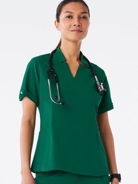 Figs Women's Inala Hunter Green Scrub Top - M